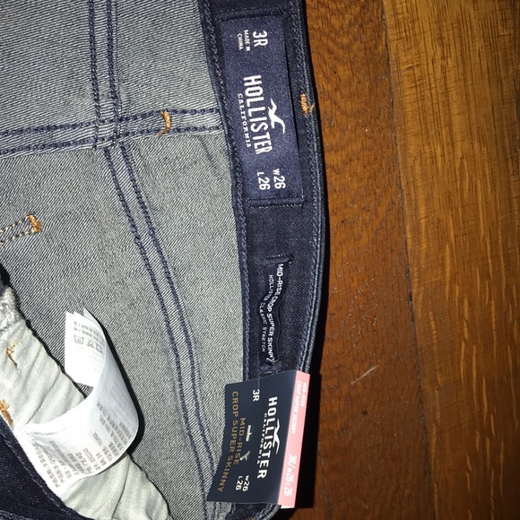 Hollister mid rise crop super skinny jeans - Picture 3 of 6